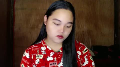 Snapshot of urasian_hotchix69 chatting on December 28, 2024, 11:52 am Lycah online show from December 28, 2024, 11:52 am