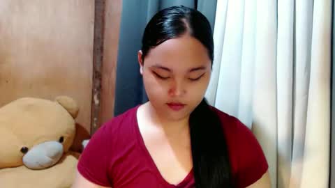 Snapshot of urasian_hotchix69 chatting on February 1, 2026, 1:59 am Lycah online show from February 1, 2026, 1:59 am