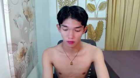 urasian_john20 online show from March 5, 2026, 4:14 pm