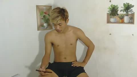 Snapshot of urasian_jomarie chatting on May 18, 2026, 6:41 am urasian_jomarie online show from May 18, 2026, 6:41 am