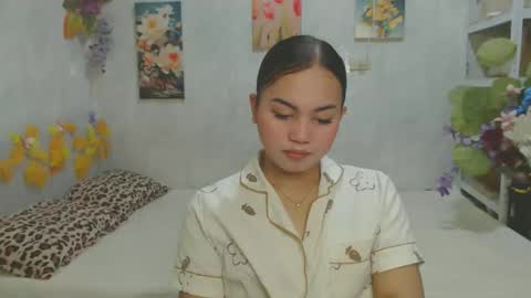 urasian_kat online show from May 30, 2026, 7:44 pm