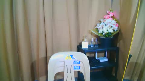 urasiancumboix2 online show from October 13, 2025, 5:02 pm