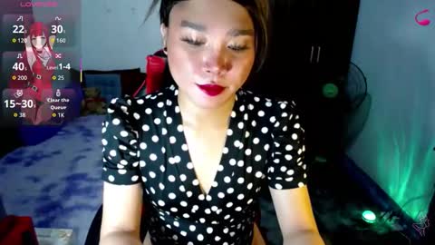 KENDRA online show from April 13, 2026, 5:13 am