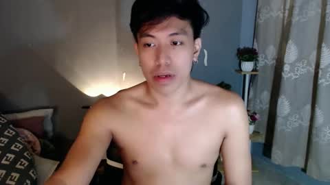 urasianwanker online show from April 20, 2026, 2:53 pm