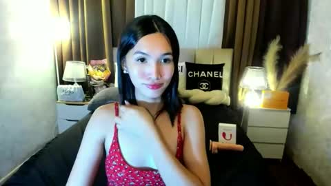 urblossom_princess online show from November 11, 2025, 4:29 pm