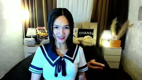 urblossom_princess online show from November 19, 2025, 5:35 pm