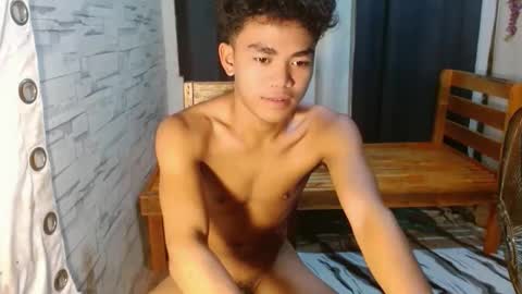 urboyvenz online show from April 7, 2026, 8:15 am