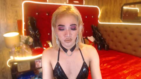 Snapshot of urcumgirlasiants chatting on January 17, 2025, 1:24 pm KENDALL online show from January 17, 2025, 1:24 pm