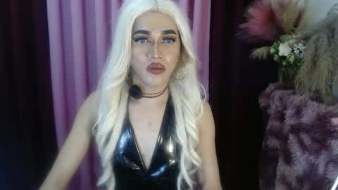 Snapshot of urcumgirlasiants chatting on September 16, 2025, 5:14 pm KENDALL online show from September 16, 2025, 5:14 pm