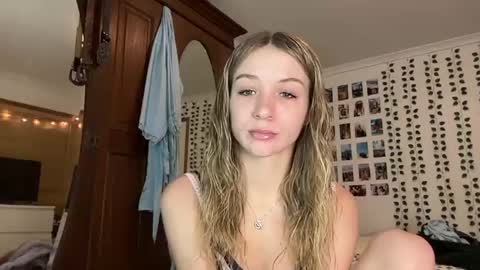 Snapshot of urfavstella chatting on May 20, 2026, 8:09 am ur babyy online show from May 20, 2026, 8:09 am