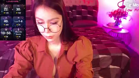 Snapshot of urgoddessofsex chatting on January 9, 2025, 9:59 am angela online show from January 9, 2025, 9:59 am