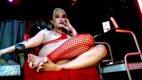 Miss Trixie online show from March 26, 2026, 2:06 am