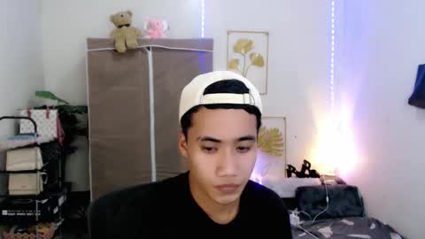 Snapshot of urguy_habibi chatting on February 3, 2026, 8:03 pm Bib online show from February 3, 2026, 8:03 pm