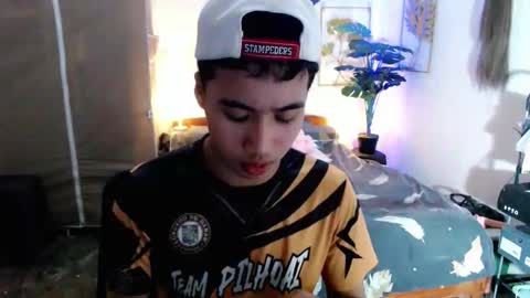 Snapshot of urguy_habibi chatting on March 7, 2026, 12:46 pm Bib online show from March 7, 2026, 12:46 pm