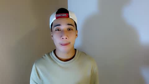 Snapshot of urguy_habibi chatting on March 20, 2026, 5:45 am Bib online show from March 20, 2026, 5:45 am