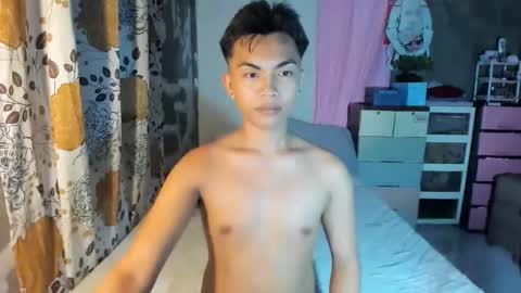 urguy_marco online show from March 29, 2026, 12:16 pm