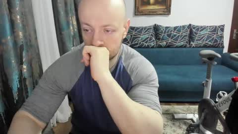 Snapshot of urgymcrush chatting on March 9, 2025, 9:03 pm UrGymCrush online show from March 9, 2025, 9:03 pm