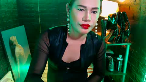 queen norelle online show from March 1, 2025, 11:26 pm