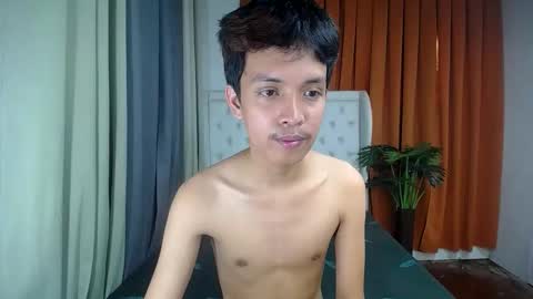 Snapshot of urhot_johny chatting on April 17, 2026, 8:06 am urhot_johny online show from April 17, 2026, 8:06 am