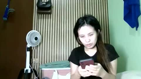 Snapshot of urhotasian4u chatting on April 3, 2026, 2:04 pm Jhossa online show from April 3, 2026, 2:04 pm