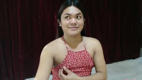 urhottie_bella online show from March 2, 2026, 7:37 am