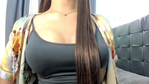 urlady_chanell online show from December 3, 2025, 8:07 pm