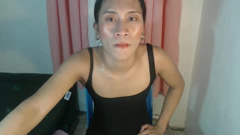 Snapshot of urnaughty_navea18 chatting on February 9, 2025, 4:57 am Navea online show from February 9, 2025, 4:57 am