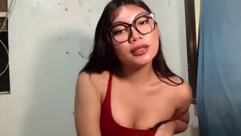 urpinay_sandra69 online show from May 20, 2026, 2:23 pm