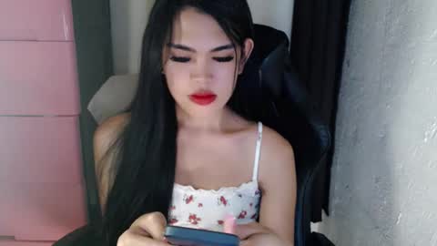 Snapshot of urpinayjenfuckerxxx chatting on January 26, 2025, 8:23 pm Jenny online show from January 26, 2025, 8:23 pm