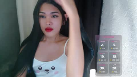 Snapshot of urpinayjenfuckerxxx chatting on February 27, 2025, 12:32 am Jenny online show from February 27, 2025, 12:32 am