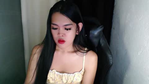 Snapshot of urpinayjenfuckerxxx chatting on March 7, 2025, 2:34 pm Jenny online show from March 7, 2025, 2:34 pm