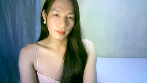 queen julia not into CHEAPGUY online show from January 6, 2025, 12:57 pm