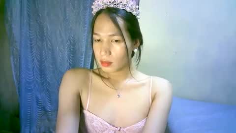 queen julia not into CHEAPGUY online show from January 31, 2025, 1:02 pm