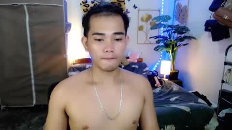 urpinoy_cummer online show from April 2, 2026, 1:53 pm