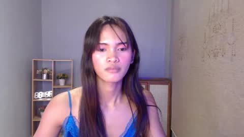 ursandra_xx online show from March 10, 2025, 6:38 am