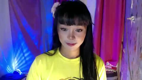 TYRA online show from November 21, 2025, 10:47 am