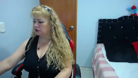 Snapshot of ursulawhite69 chatting on February 27, 2026, 12:21 am Eveling Blanco online show from February 27, 2026, 12:21 am