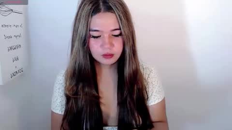 Snapshot of ursweet_ashley chatting on December 28, 2024, 4:41 am online show from December 28, 2024, 4:41 am