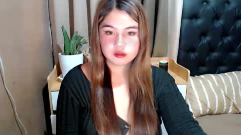 Snapshot of ursweet_ashley chatting on February 1, 2025, 2:02 pm online show from February 1, 2025, 2:02 pm