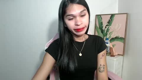 ursweet_zeviixx online show from September 21, 2025, 8:05 am