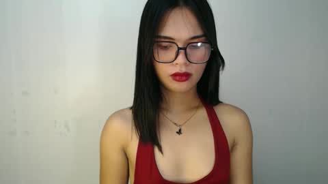 urtereshameow online show from April 18, 2026, 12:09 pm