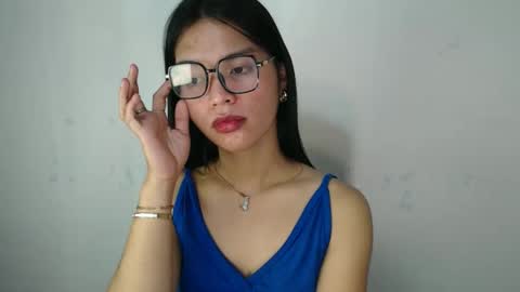 urtereshameow online show from April 25, 2026, 1:19 am