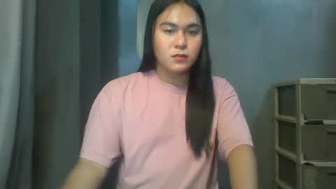 Snapshot of urunexpensivecamilla chatting on February 28, 2026, 3:24 pm YOURGIRLCAMILLA online show from February 28, 2026, 3:24 pm