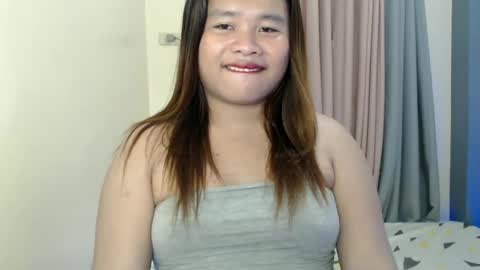 Bella Miles Olivia online show from December 23, 2024, 3:23 pm