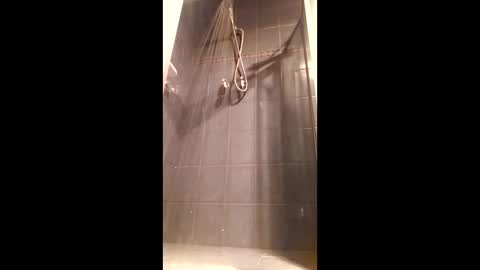 mia online show from April 4, 2026, 2:03 pm