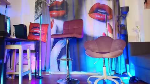 sdickyinout online show from February 11, 2026, 11:32 pm