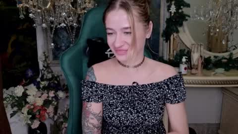 Snapshot of uvrays999 chatting on January 17, 2025, 3:32 pm Leila online show from January 17, 2025, 3:32 pm