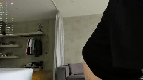 Eva online show from November 30, 2025, 6:39 am