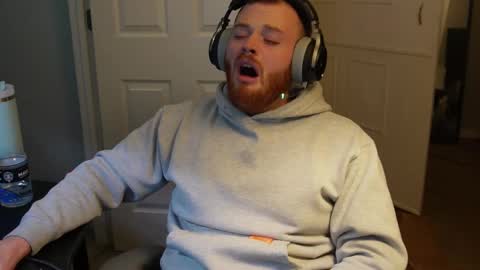 v_for_veng online show from October 6, 2025, 4:43 am