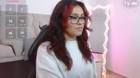 vaaleria_tay online show from October 23, 2025, 10:19 pm
